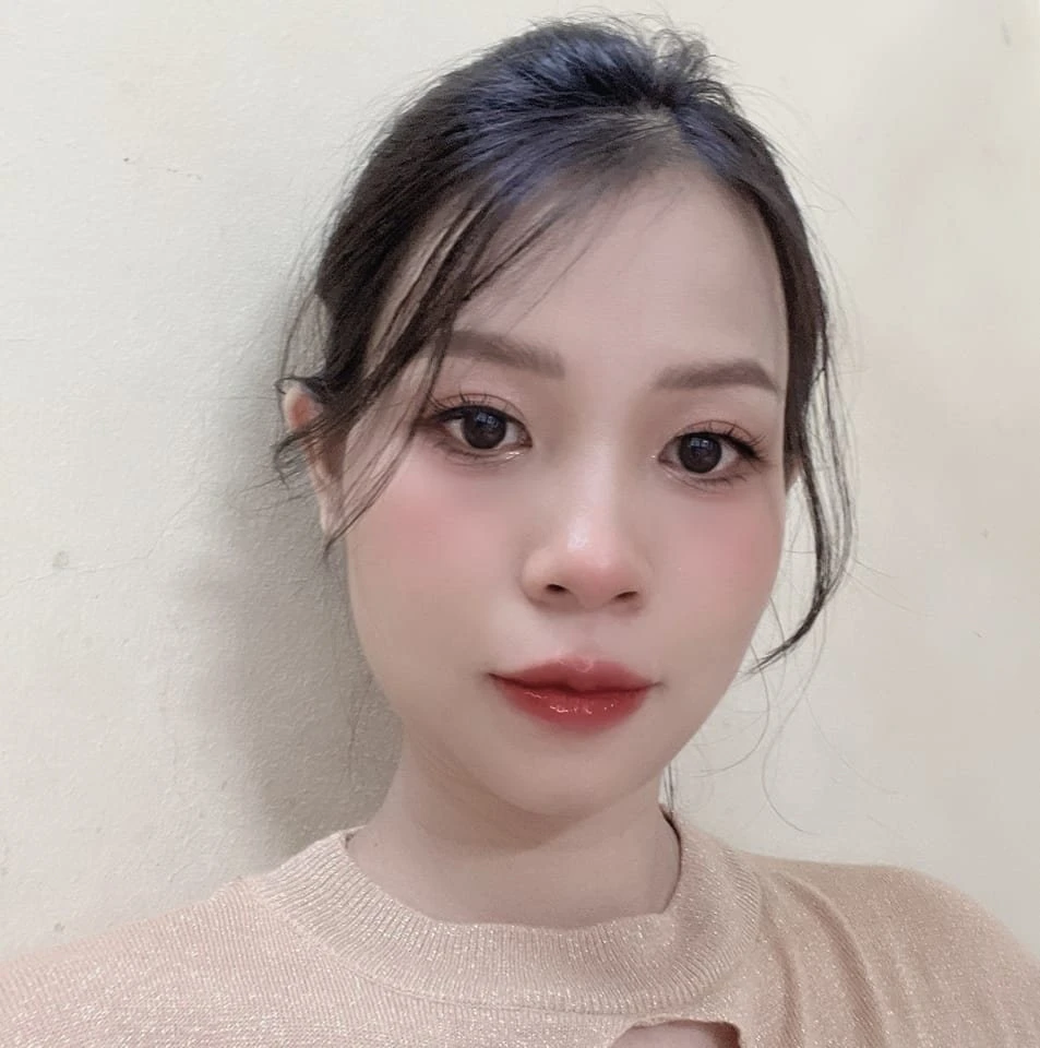 Trang Hạ Nguyễn