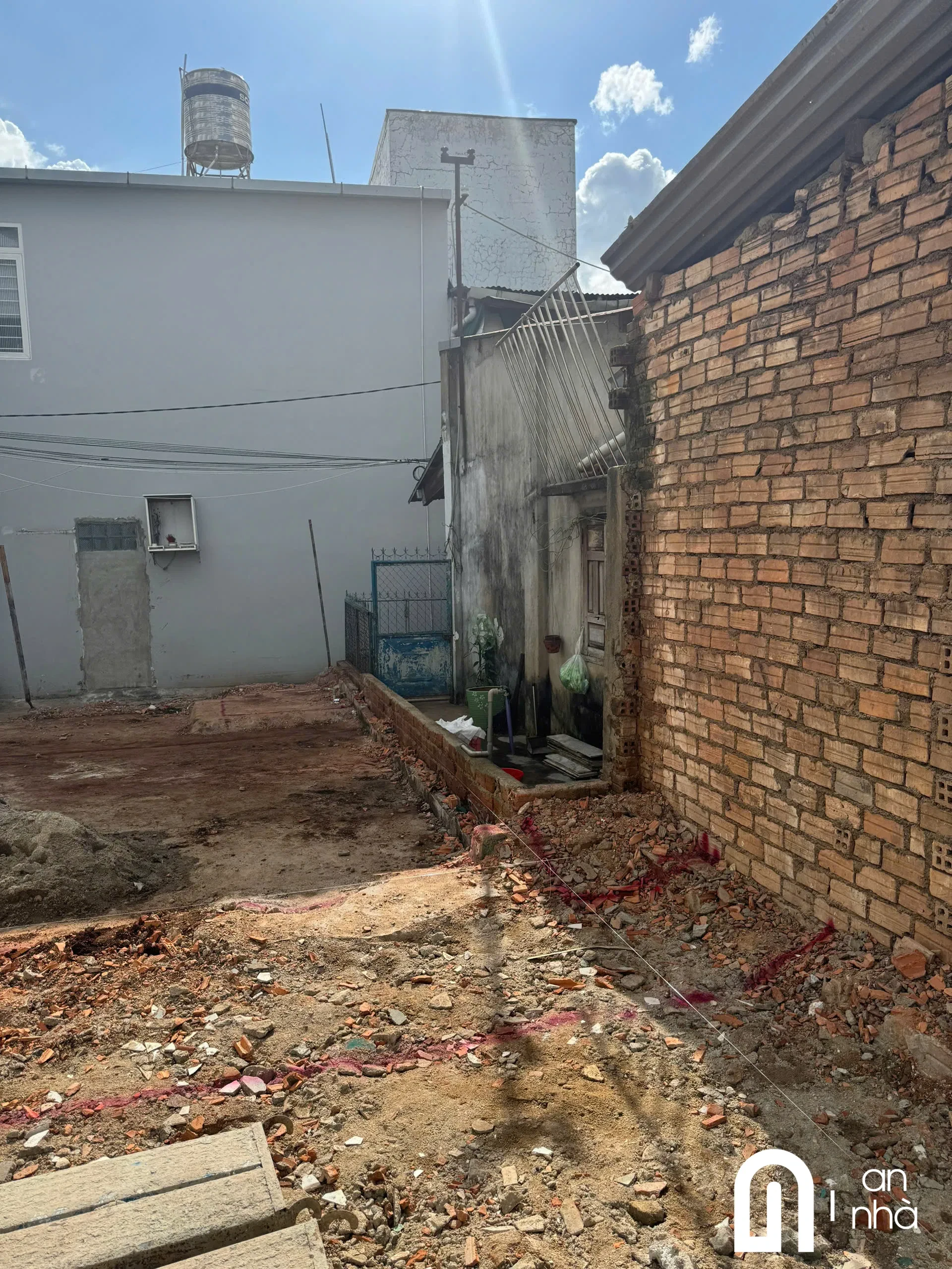 nhat ky thi cong t house daklak_04